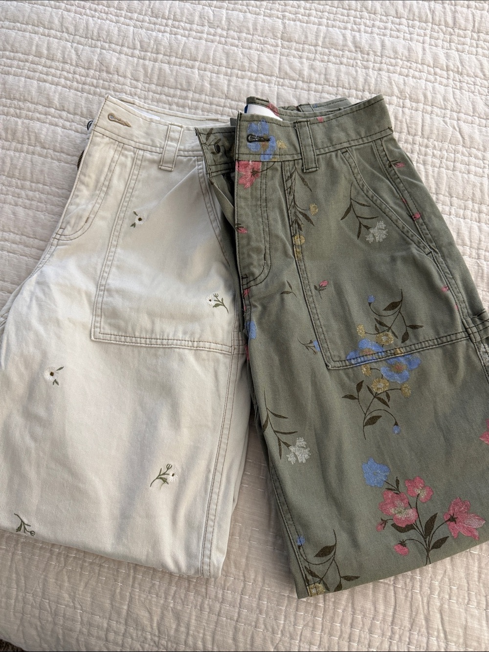 Old Navy carpenter style pants (2 pairs) size 0 High rise straight.